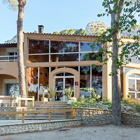 Western Domaine De Roquerousse 3* سالو دو بروفونْسْ